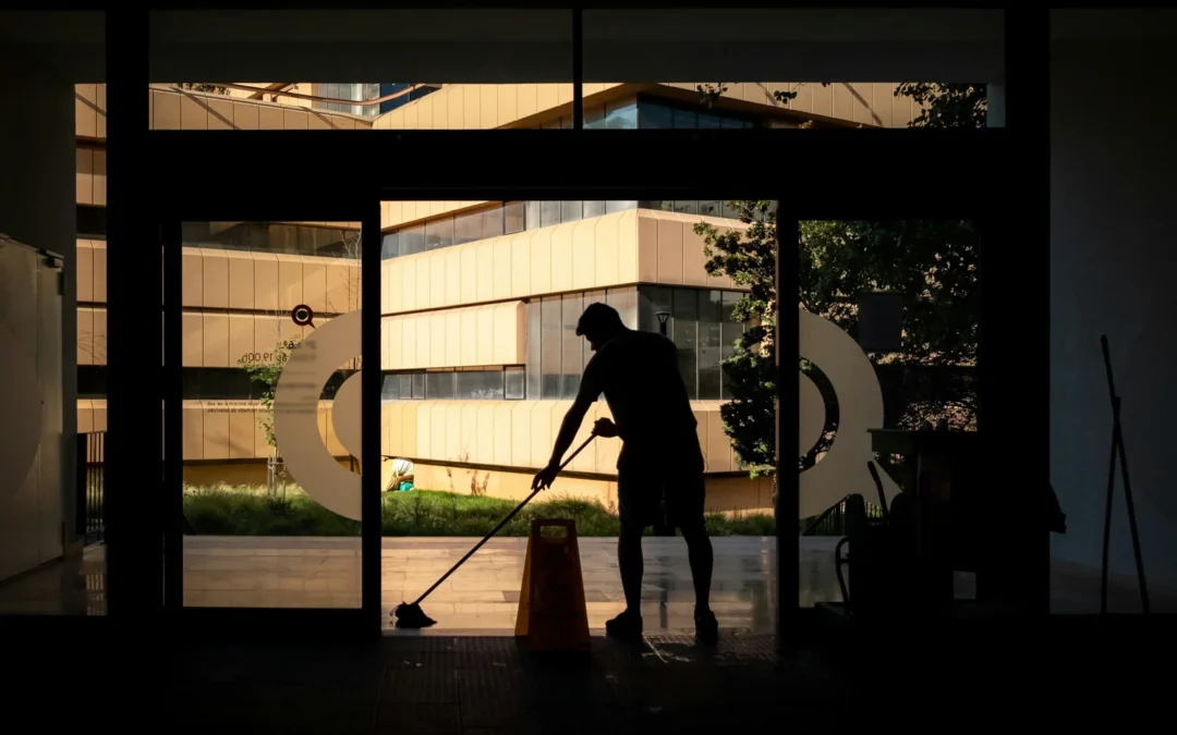 What to Look for in a Professional Industrial Cleaning Service