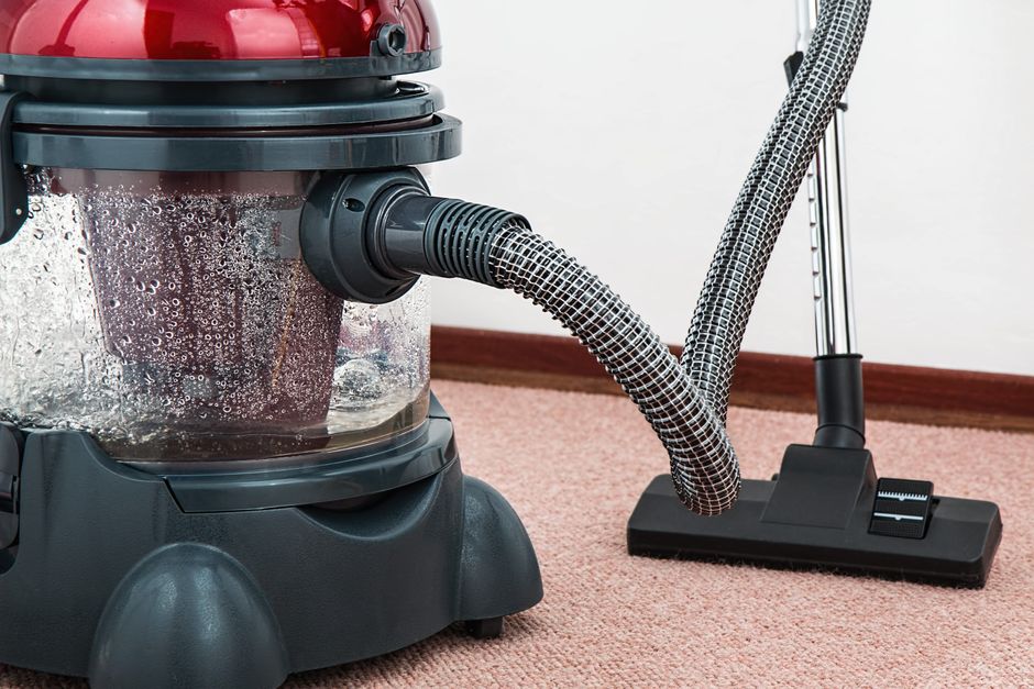 wet carpet cleaning water extraction commercial
